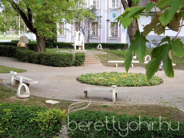 Virágos Berettyóújfalu 13